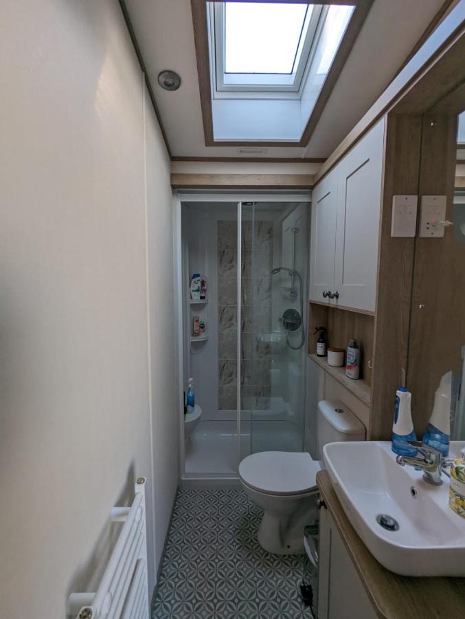Stunning Luxury Caravan On Edge Of New Forest On Shorefield Country Park Entertainment And Leisure Passes Included ميلفورد أون سي المظهر الخارجي الصورة