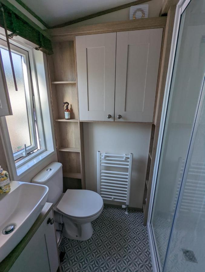 Stunning Luxury Caravan On Edge Of New Forest On Shorefield Country Park Entertainment And Leisure Passes Included ميلفورد أون سي المظهر الخارجي الصورة